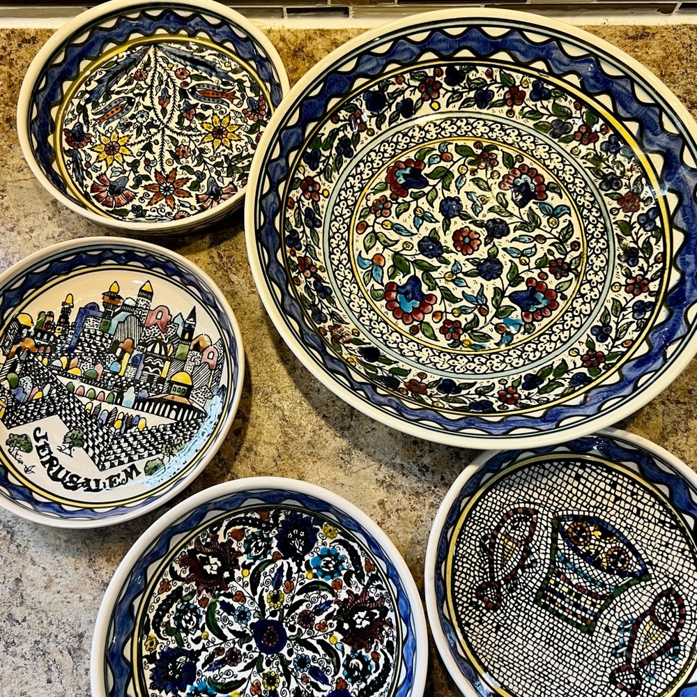 Vintage 1980s Jerusalem Art Pottery 11.5in Bowl And 4 Bowls - Hand Painted